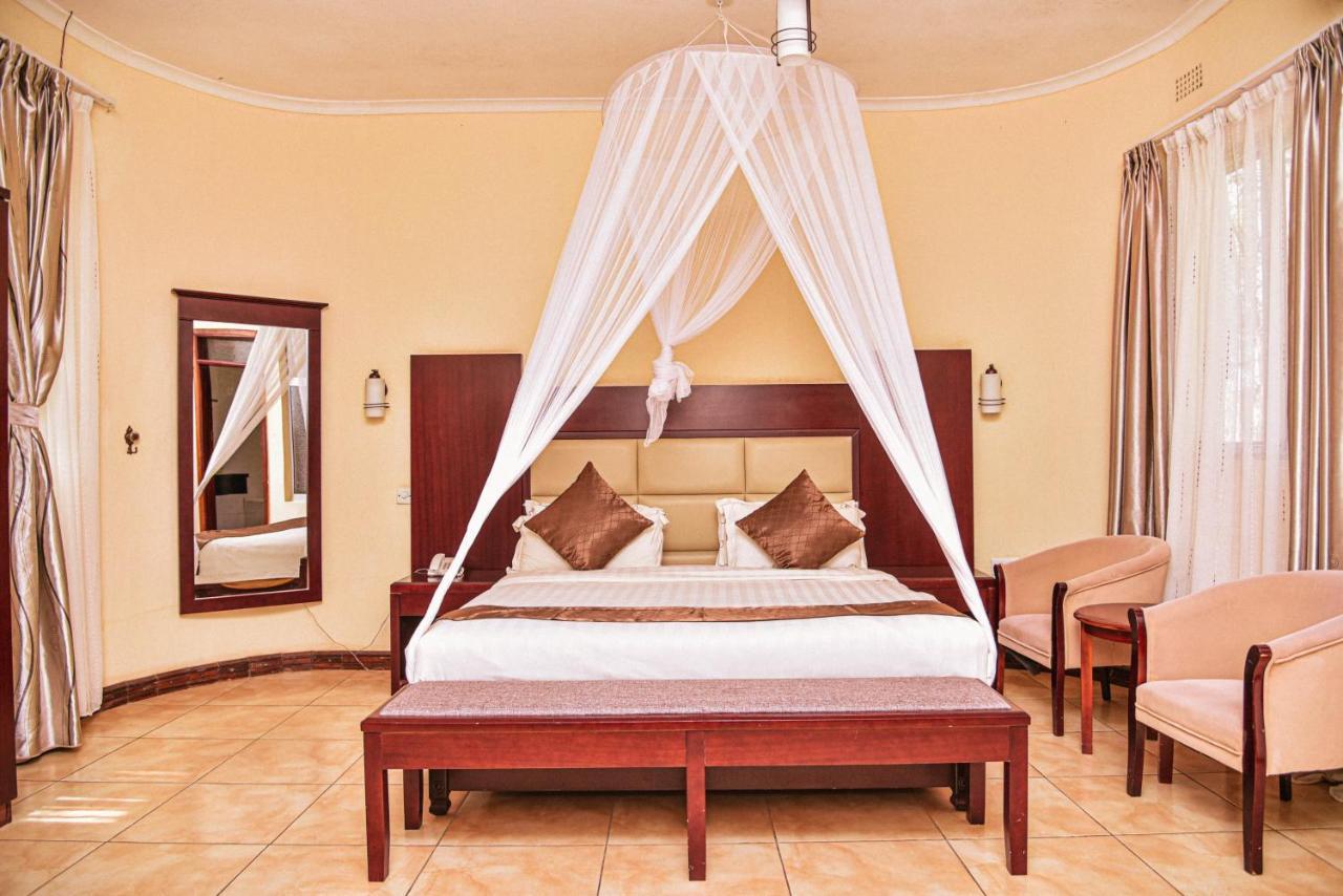 Chamba Valley Exotic Hotel Lusaka Luaran gambar