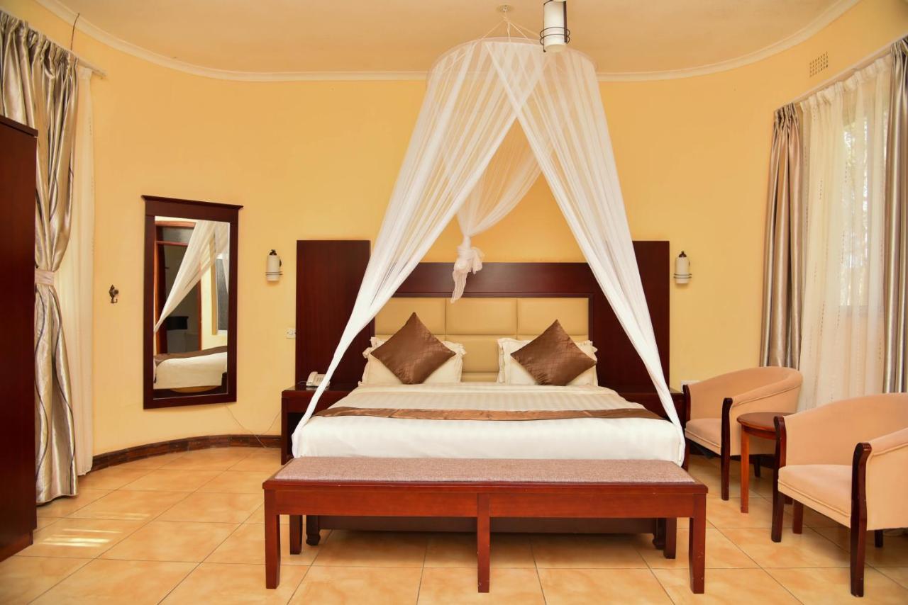 Chamba Valley Exotic Hotel Lusaka Luaran gambar