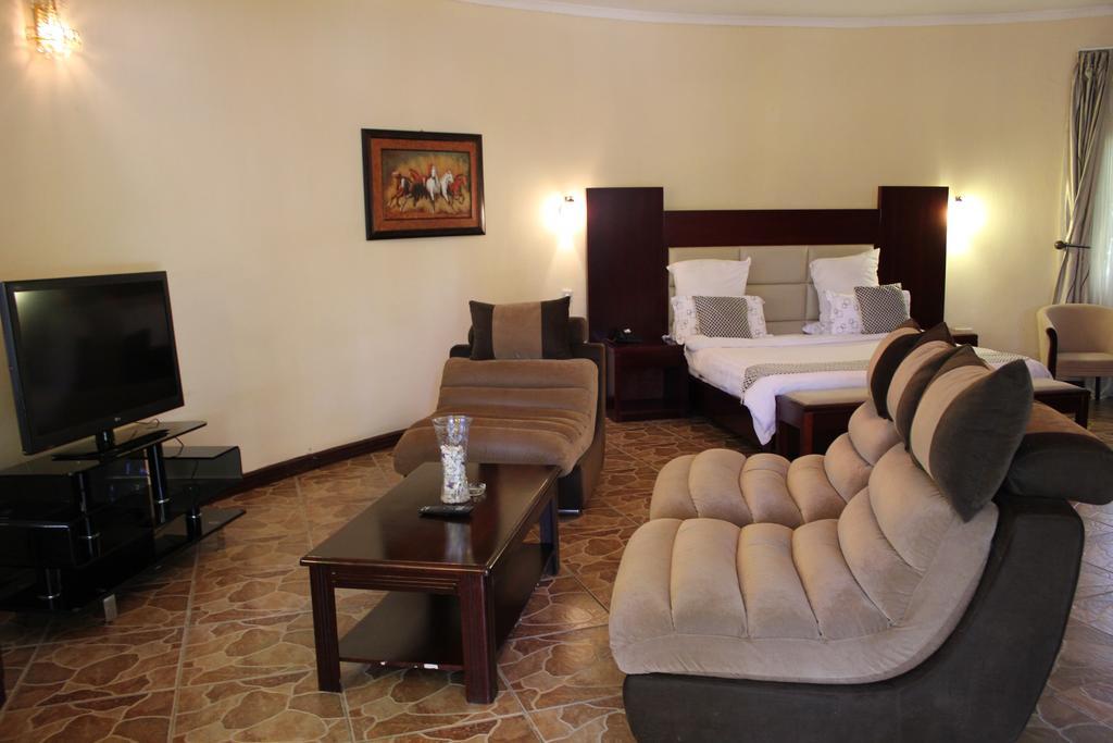 Chamba Valley Exotic Hotel Lusaka Luaran gambar