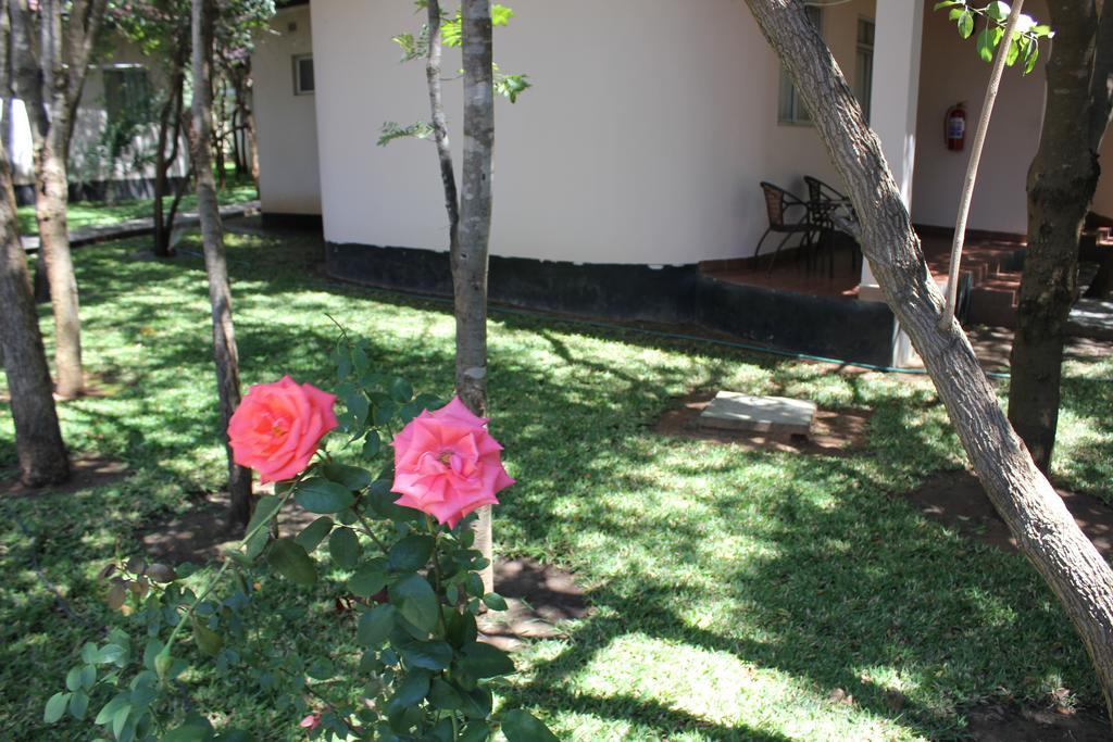 Chamba Valley Exotic Hotel Lusaka Luaran gambar